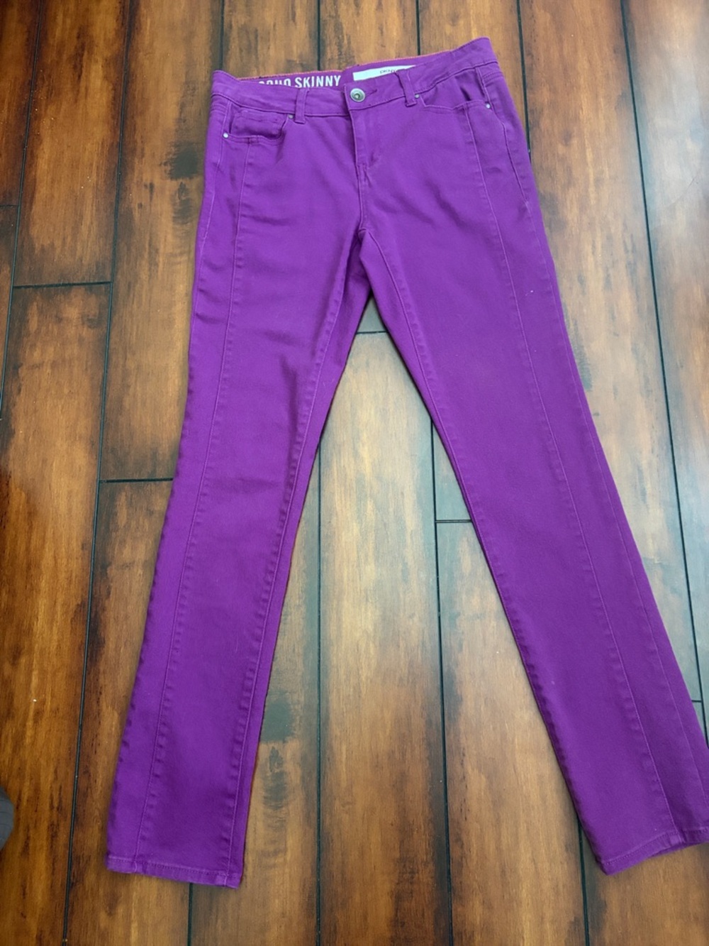 DKNY Soho Skinny Jeans in Bright Purple